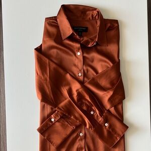 Banana Republic Women’s Burnt Orange Button Down Shirt